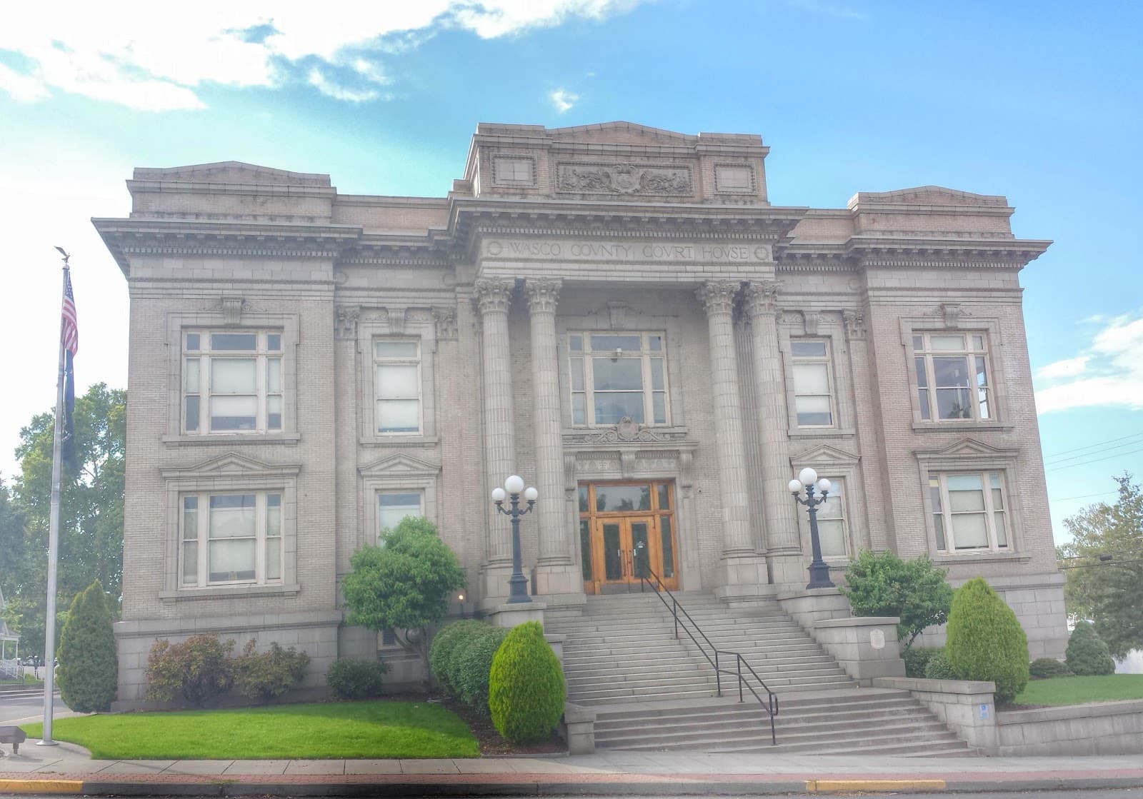 Wasco County Courthouse (1914) - Image 1