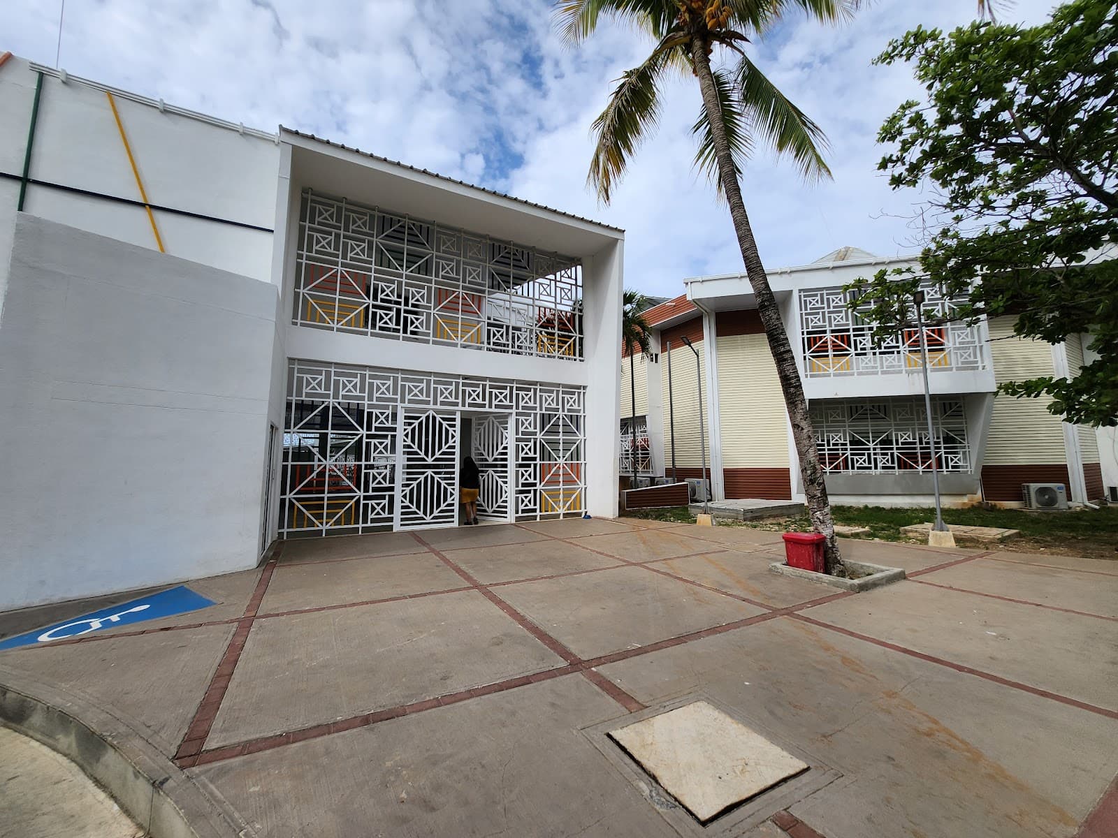 North End Centro - Image 1