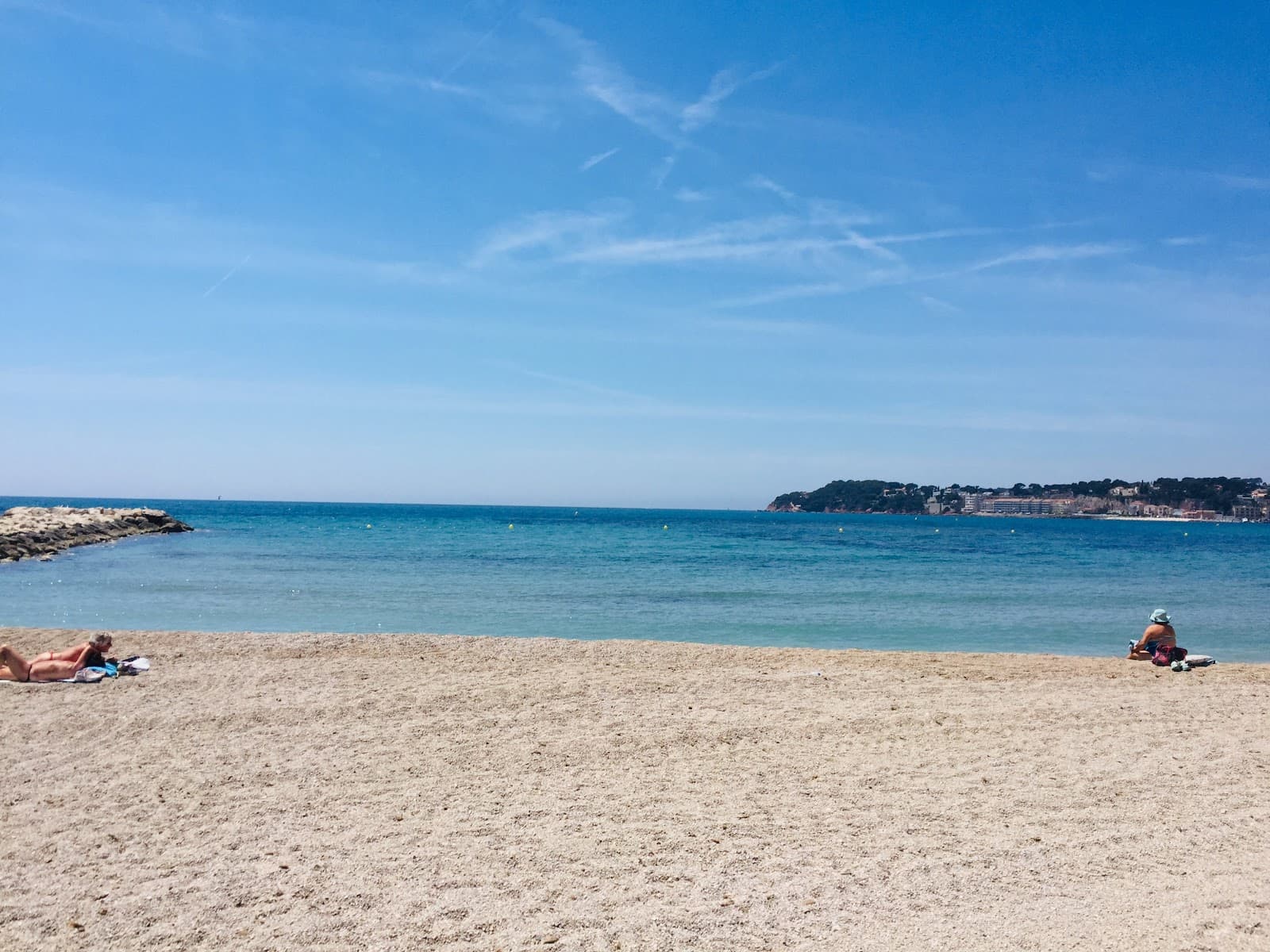 Plage de Bonnegrâce (Brutal Beach) - Image 1