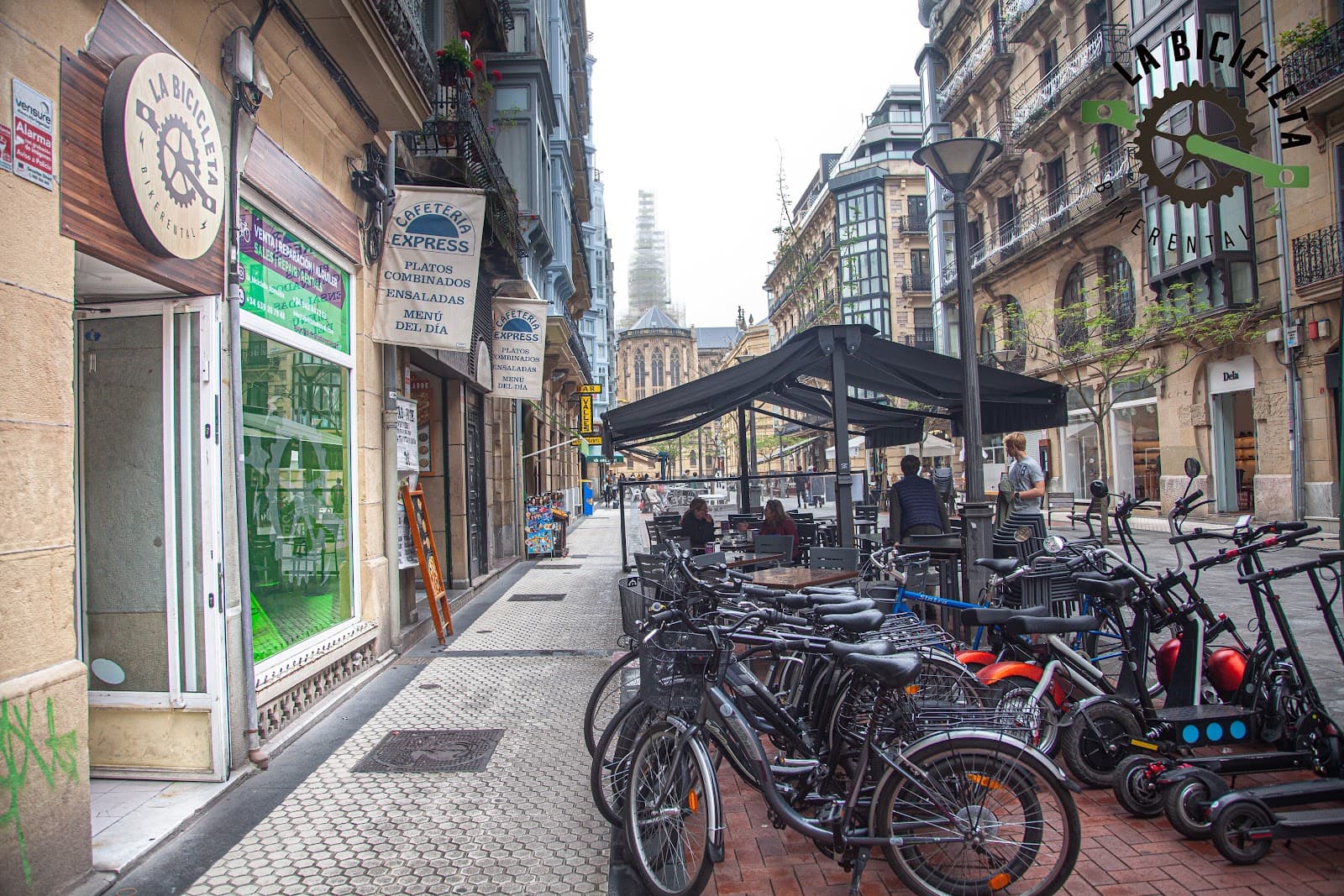 Calle Reyes Católicos - Image 1