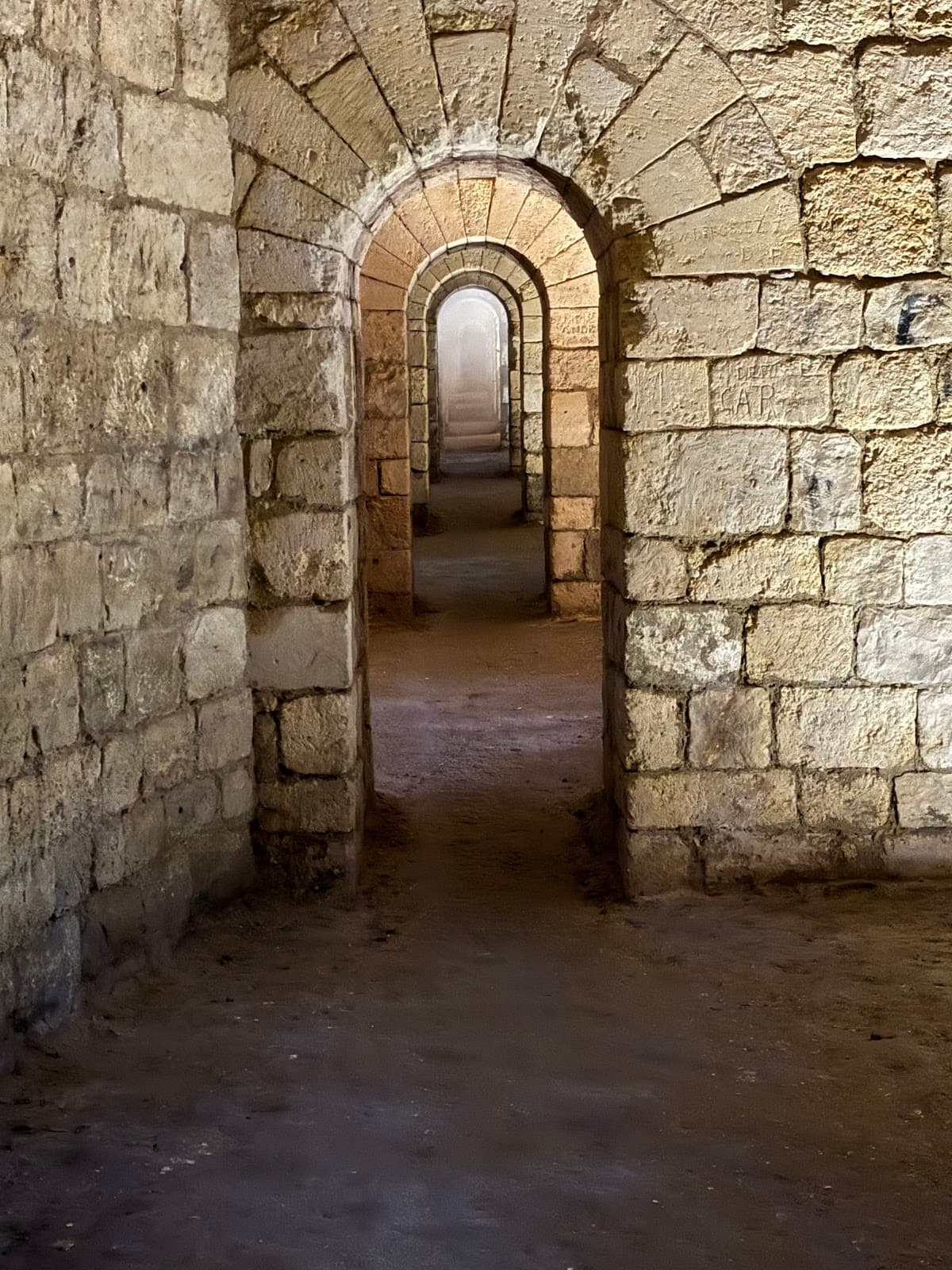 Souterrains de Laon (Underground) - Image 1