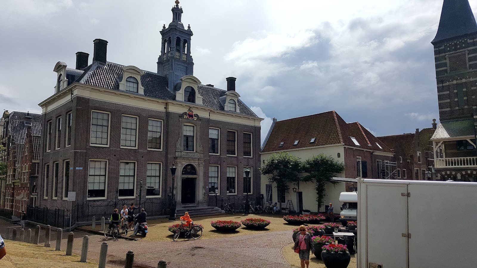 Edam Amsterdam - Image 1