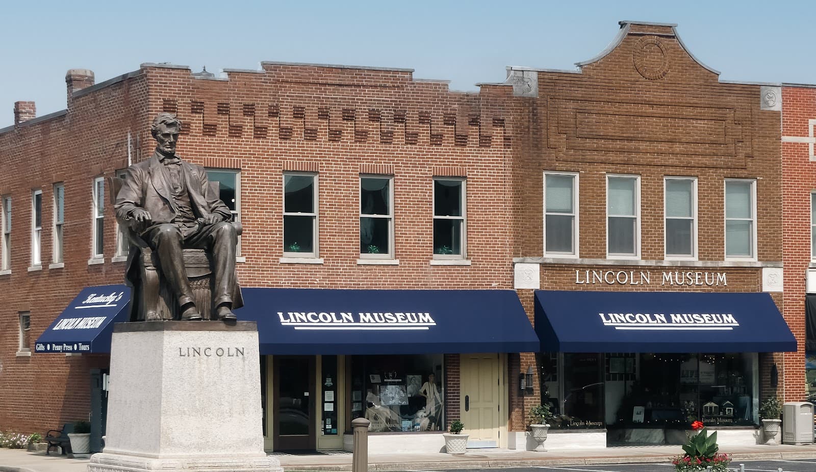 The Lincoln Museum (Hodgenville) - Image 1