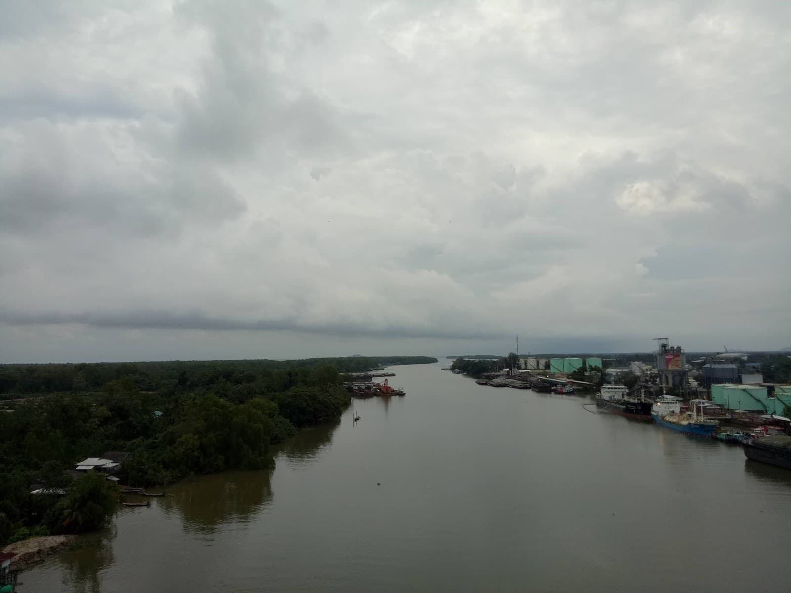 Tapi River Walkway Surat Thani - Image 1