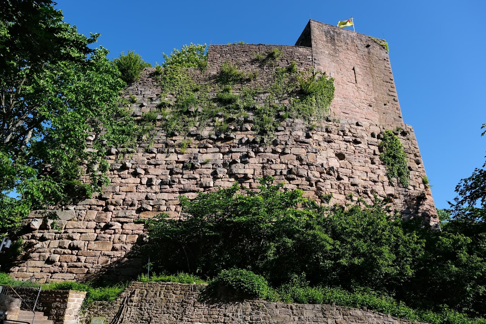 Alt-Eberstein Ruins - Image 1
