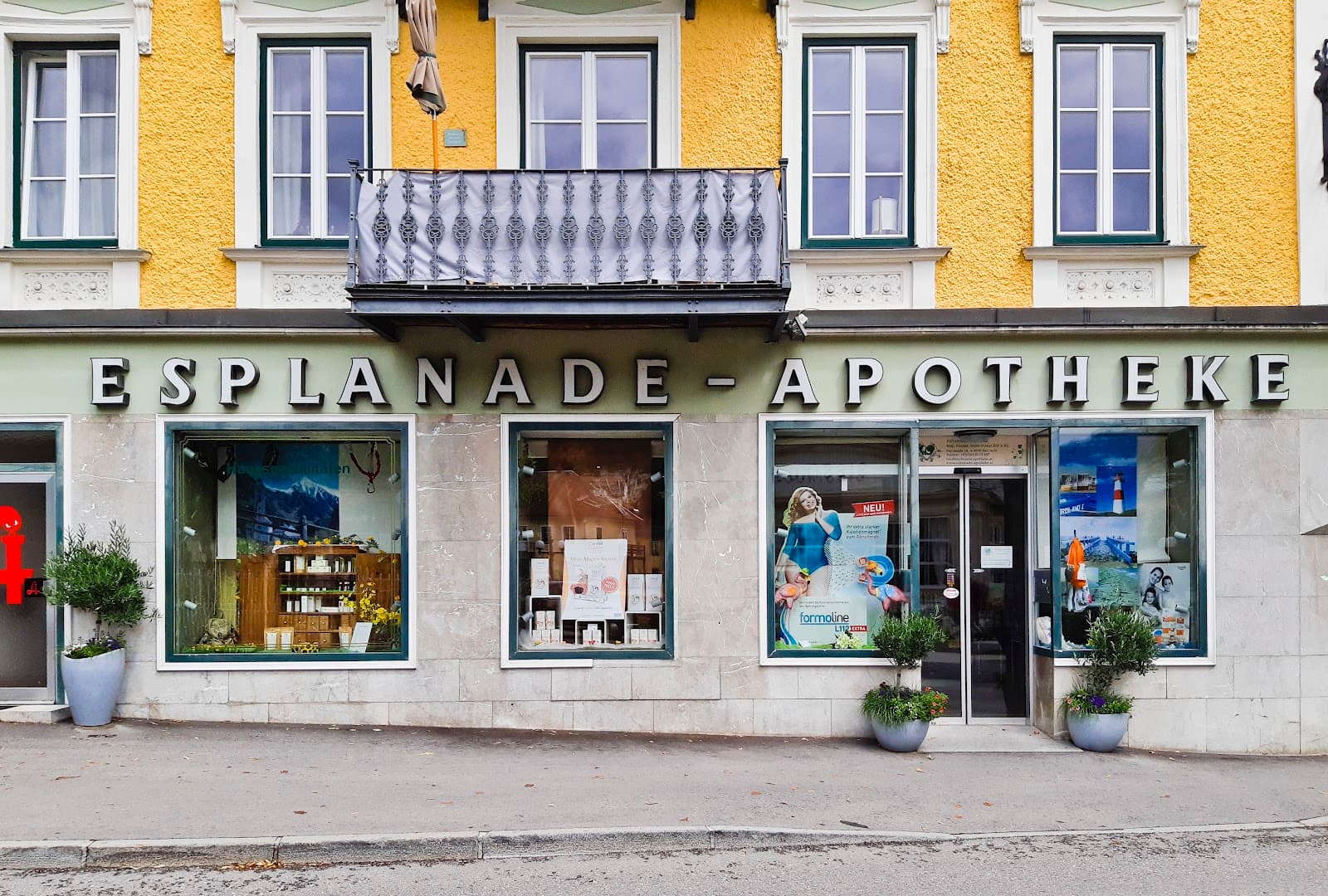 Esplanade & Lehárkai - Image 1