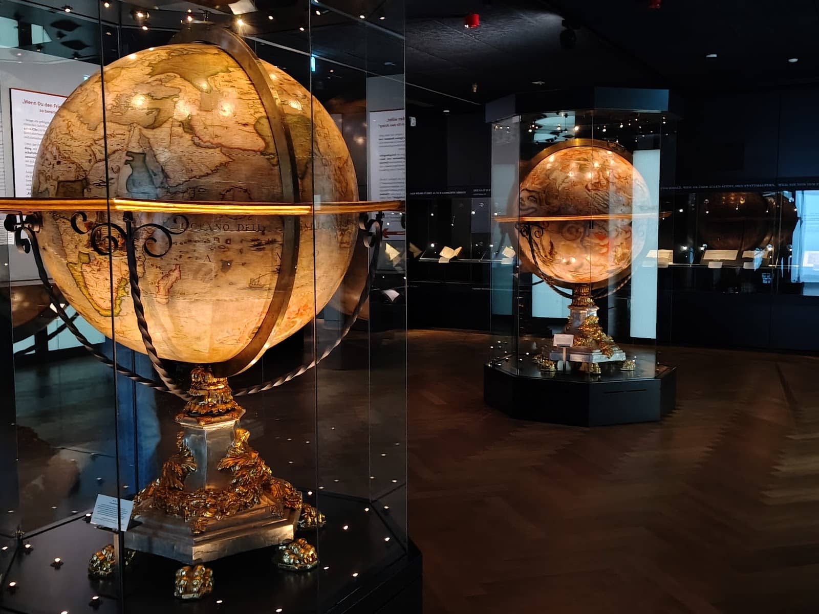 Cornelli Globes