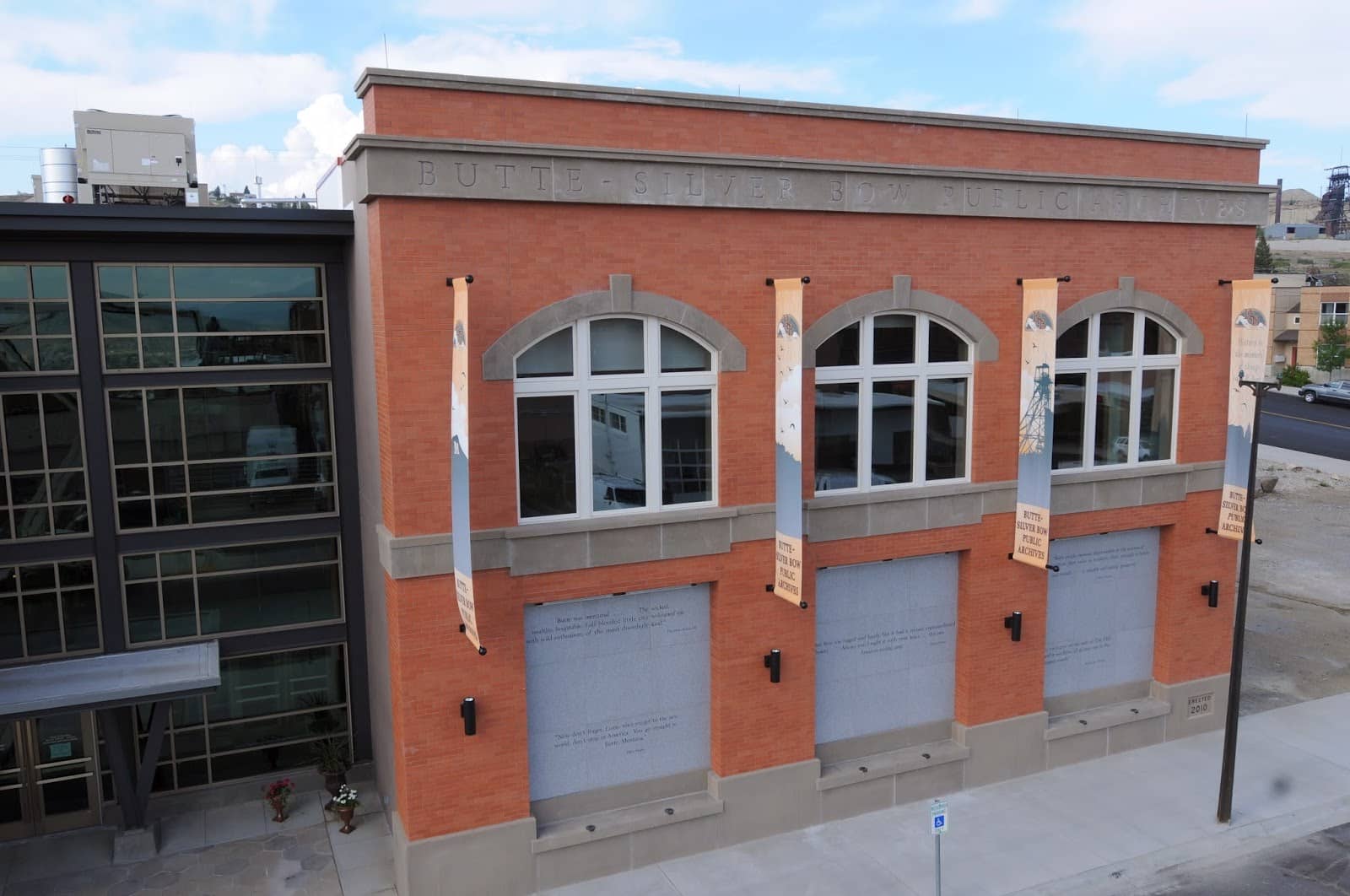 Rotating Historical Displays