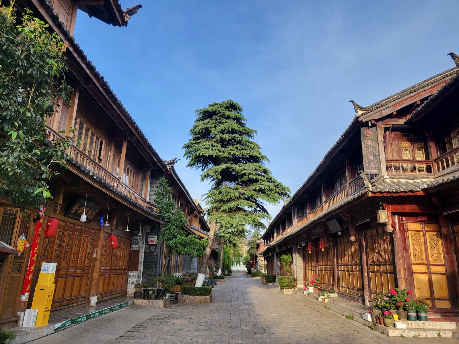 Lijiang Old Town Waterwheels - Image 1