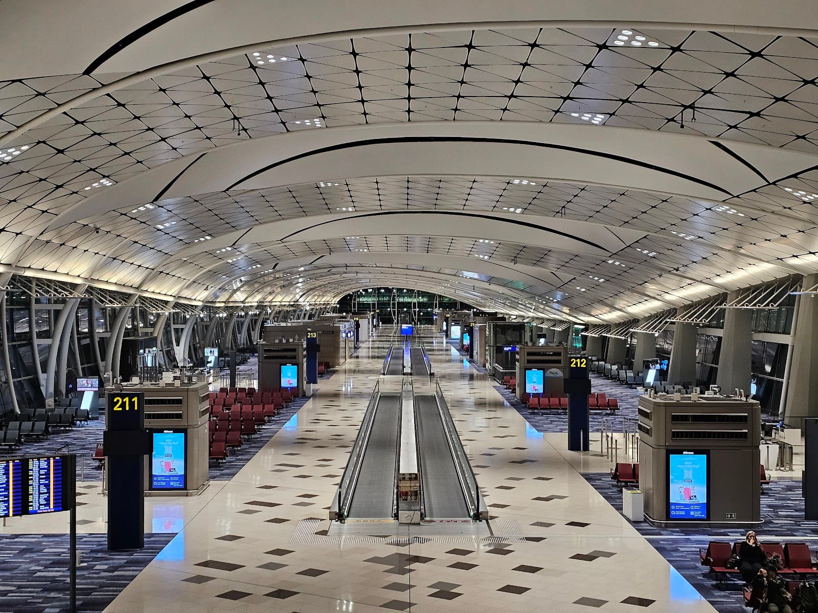 Hong Kong International Airport (HKIA) - Image 1
