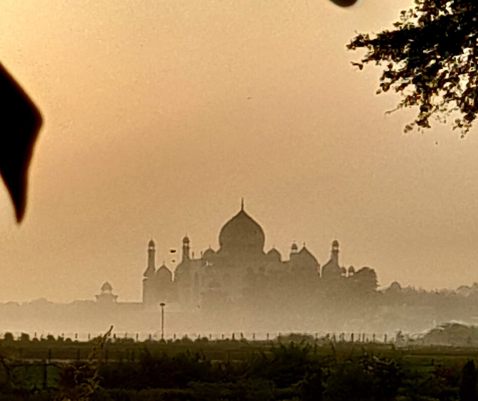 Yamuna Kinara Road - Image 1