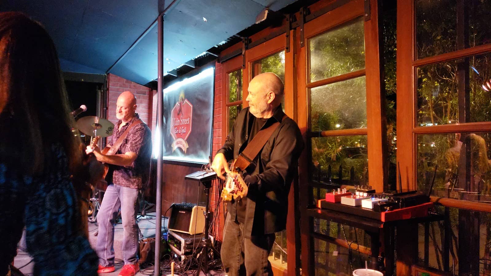 Outdoor Dining Options