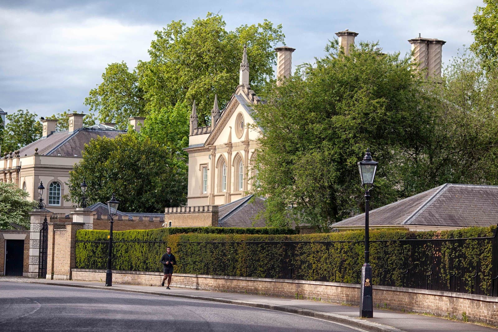 Villas, Regent's Park - Image 1