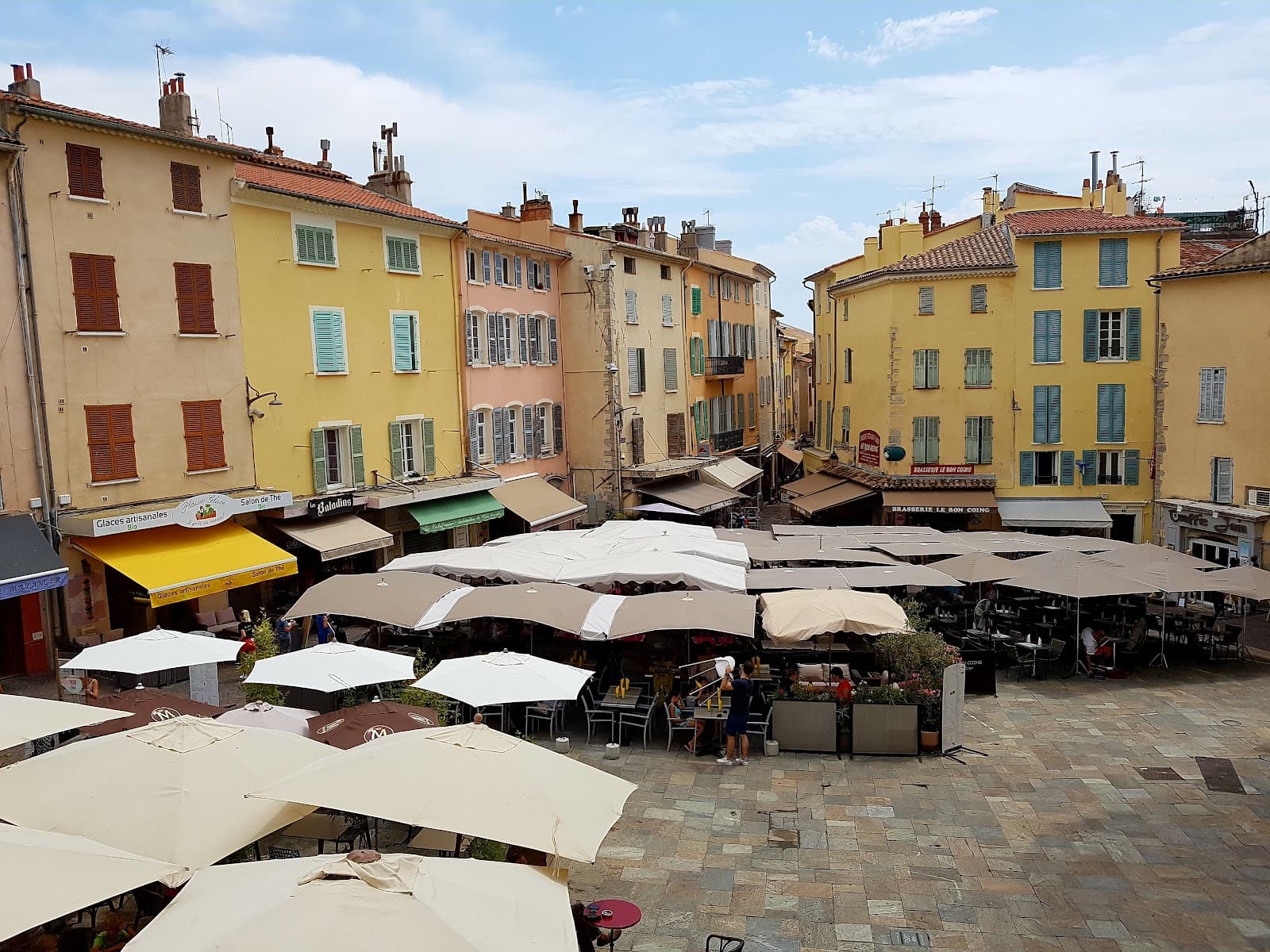 Place Massillon - Image 1