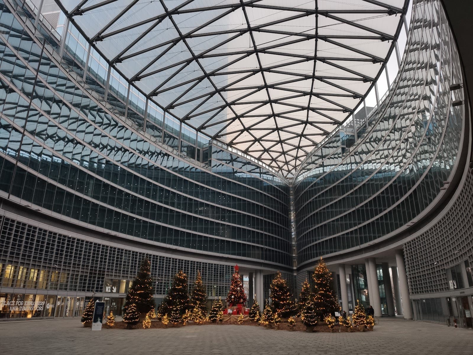 Palazzo della Regione Milano - Image 1