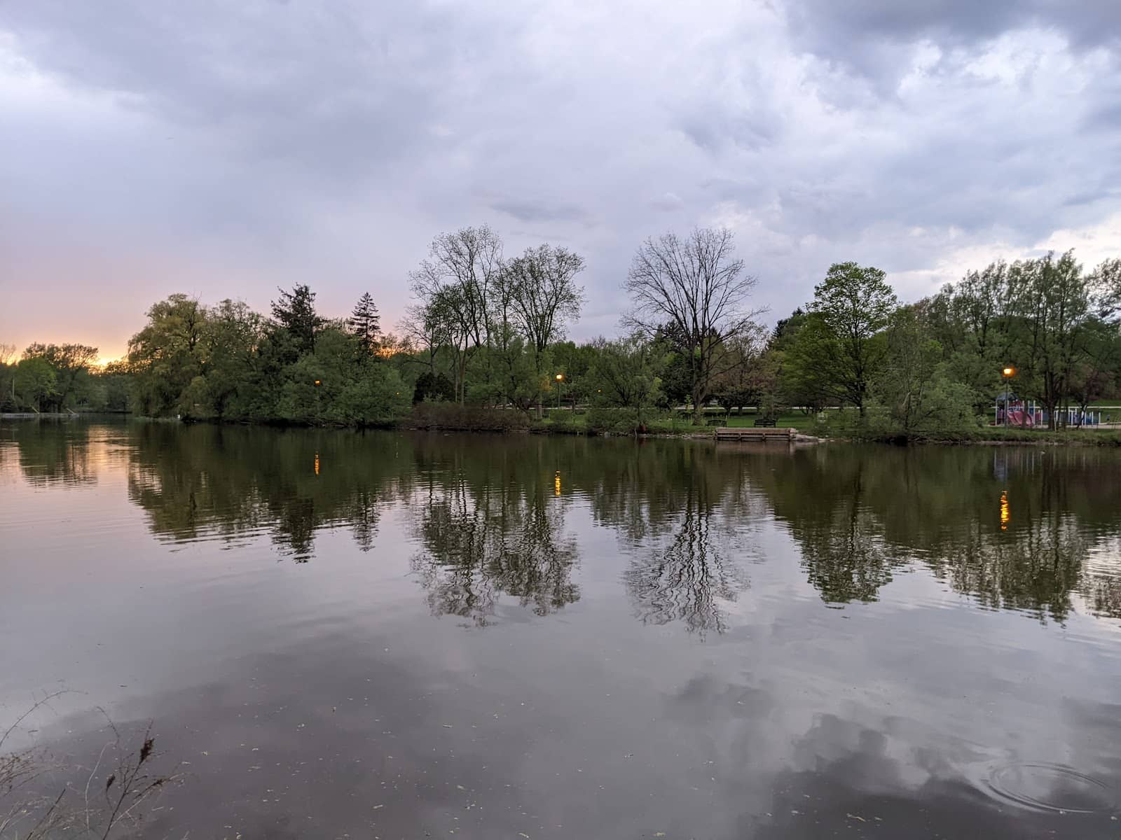 Lakeside Picnics