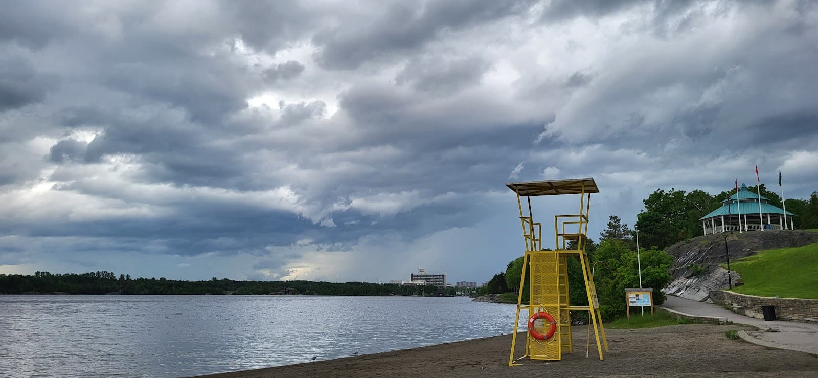 Bell Park Boardwalk - Image 1