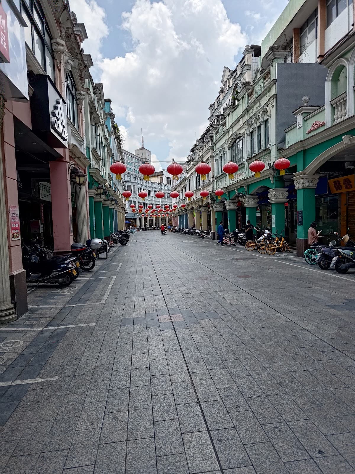 Shiwan Old Street Foshan - Image 1