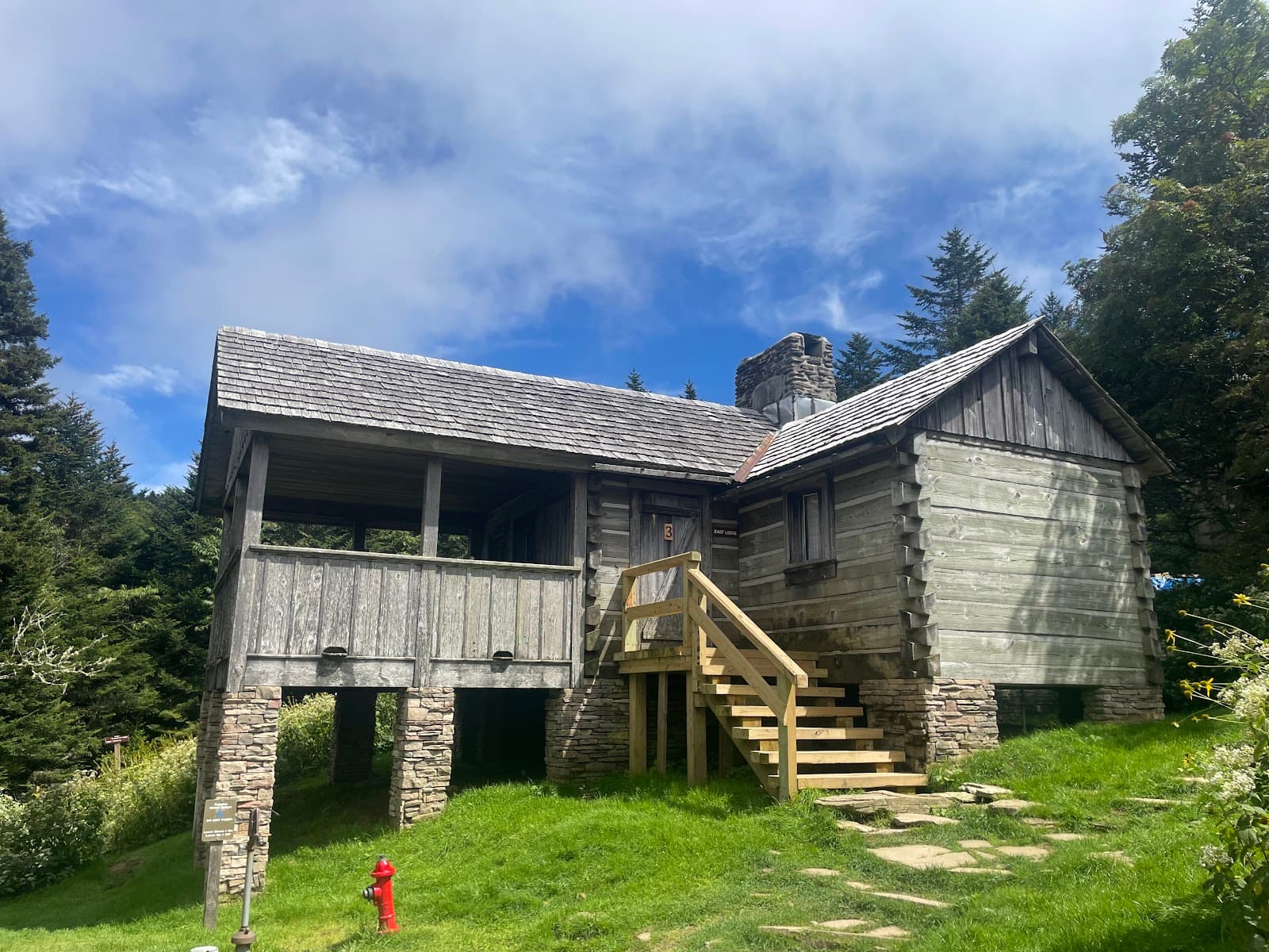 Mount LeConte & LeConte Lodge - Image 1