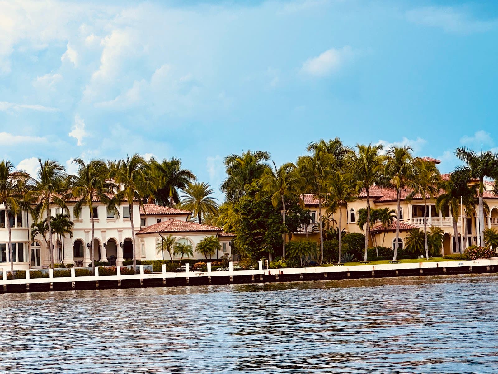 Water Taxi Fort Lauderdale - Image 1