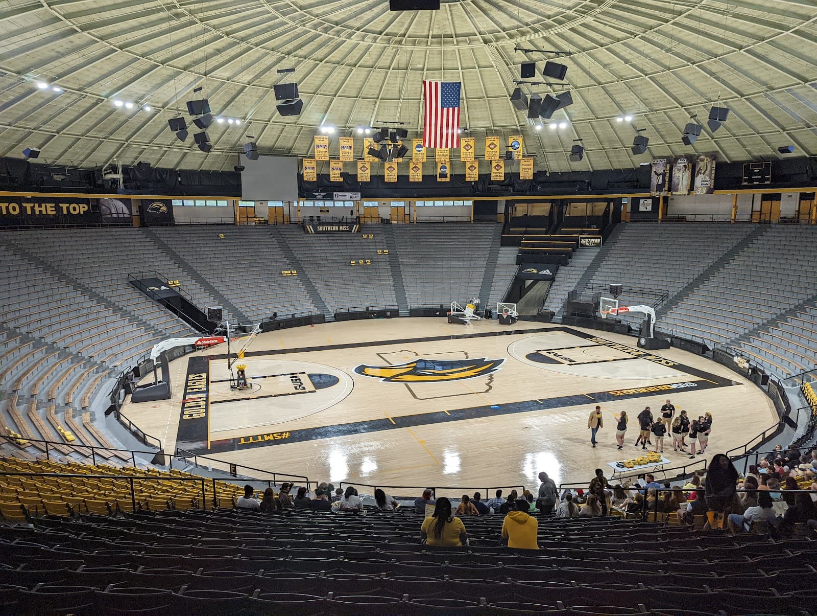 Reed Green Coliseum - Image 1