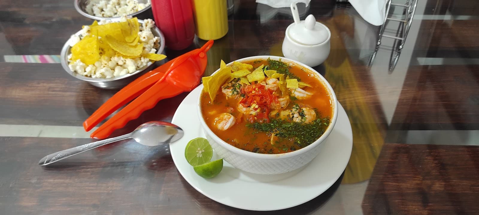 La Mariscal neighborhood - Image 1