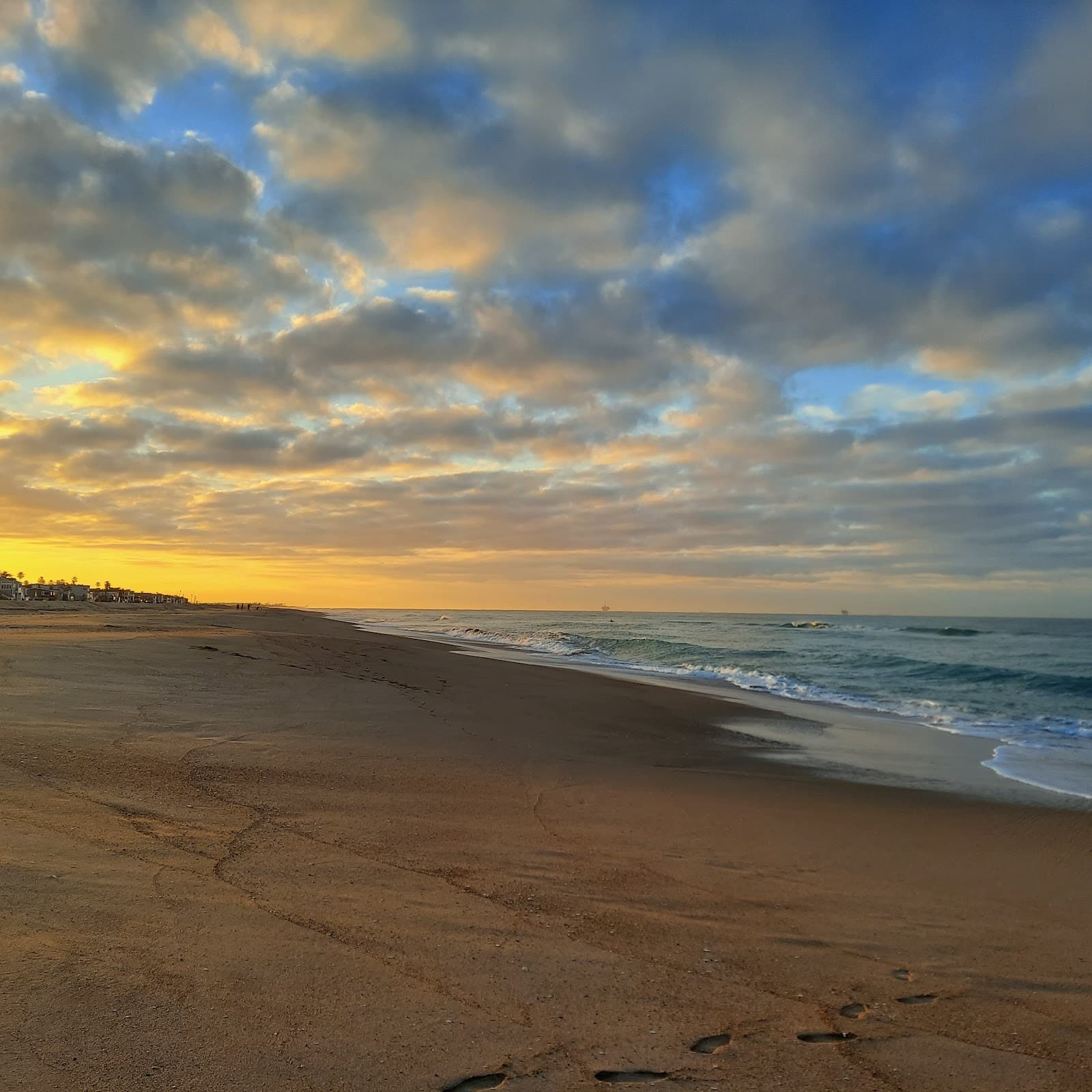 Pacific Coast Highway Scenic Drive Huntington Beach - Image 1