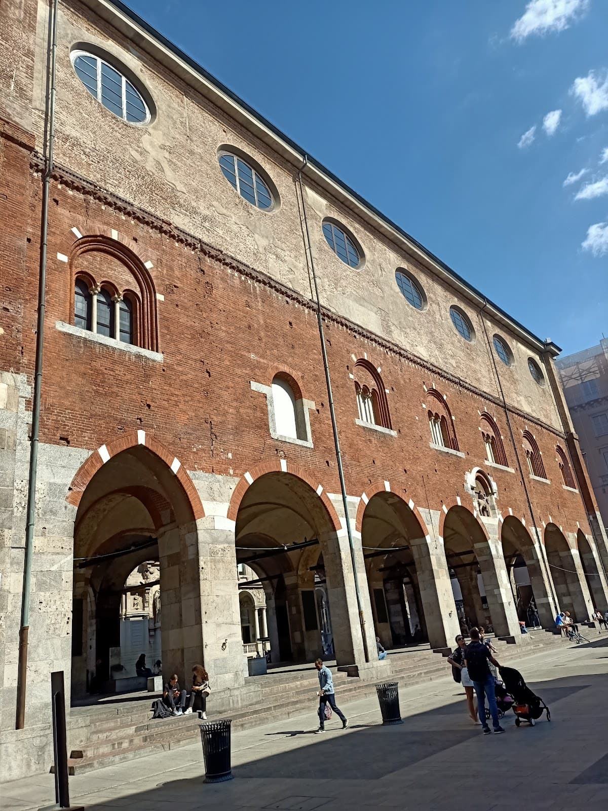 Piazza dei Mercanti - Image 1