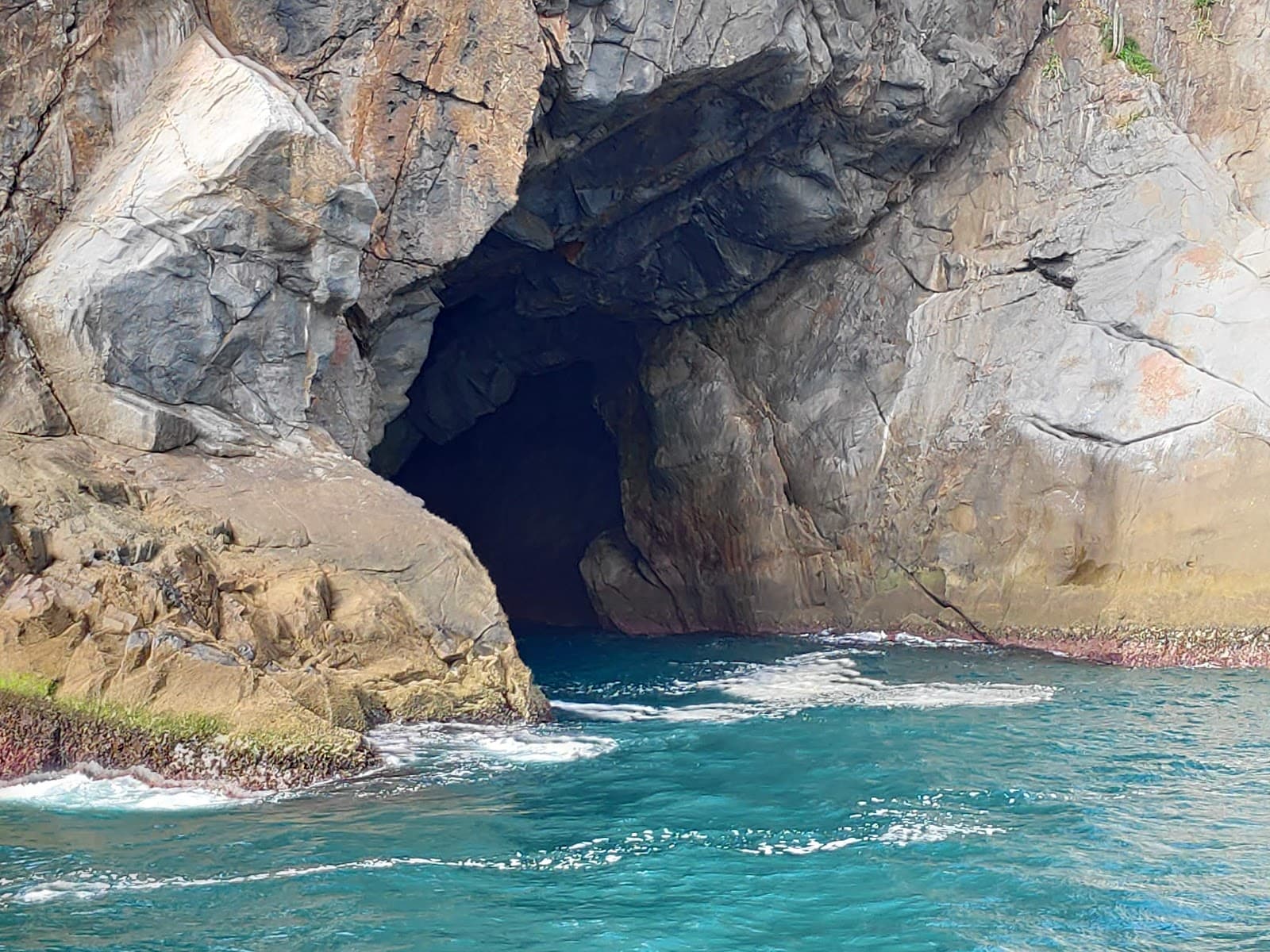 Gruta Azul Arraial do Cabo - Image 1