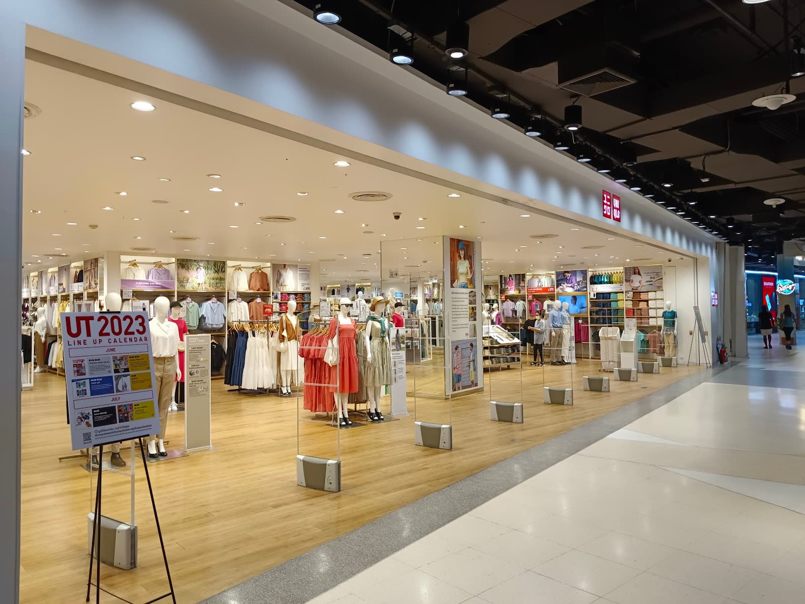 Central Festival Pattaya Beach - Image 1