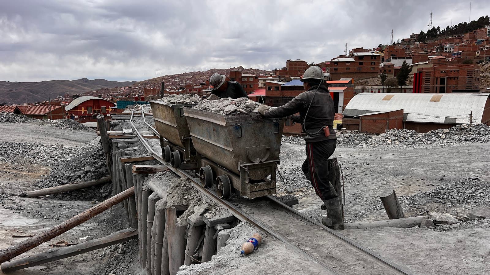 Monumento al Minero - Image 1