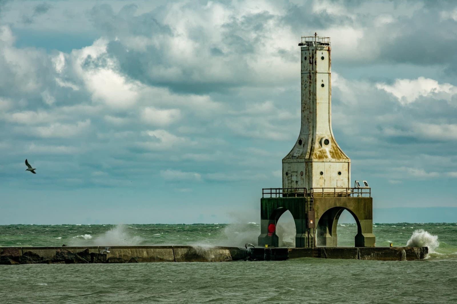 Port Washington Breakwater Light - Image 1