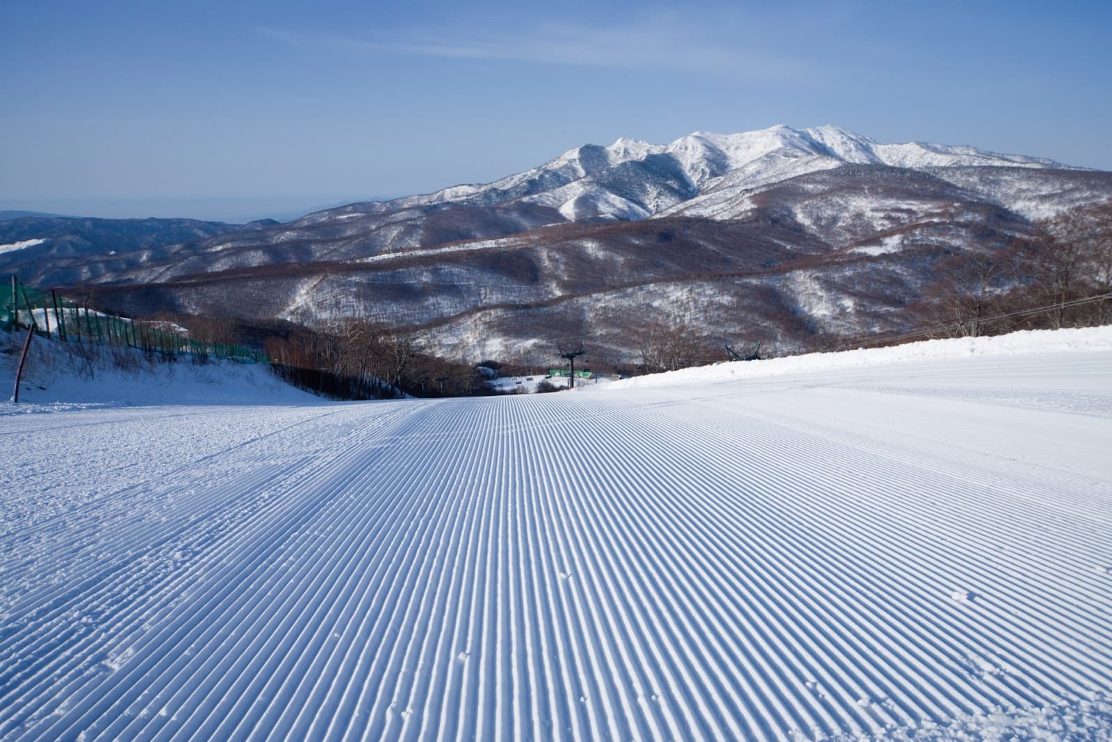 White World Oze Iwakura - Image 1
