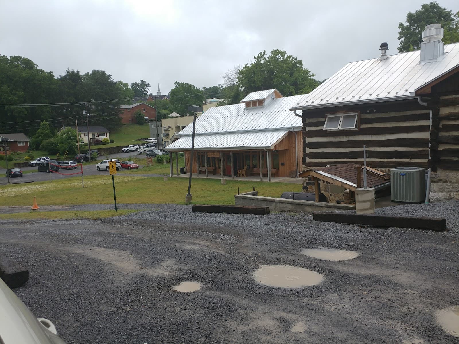 Montwell Commons - Image 1