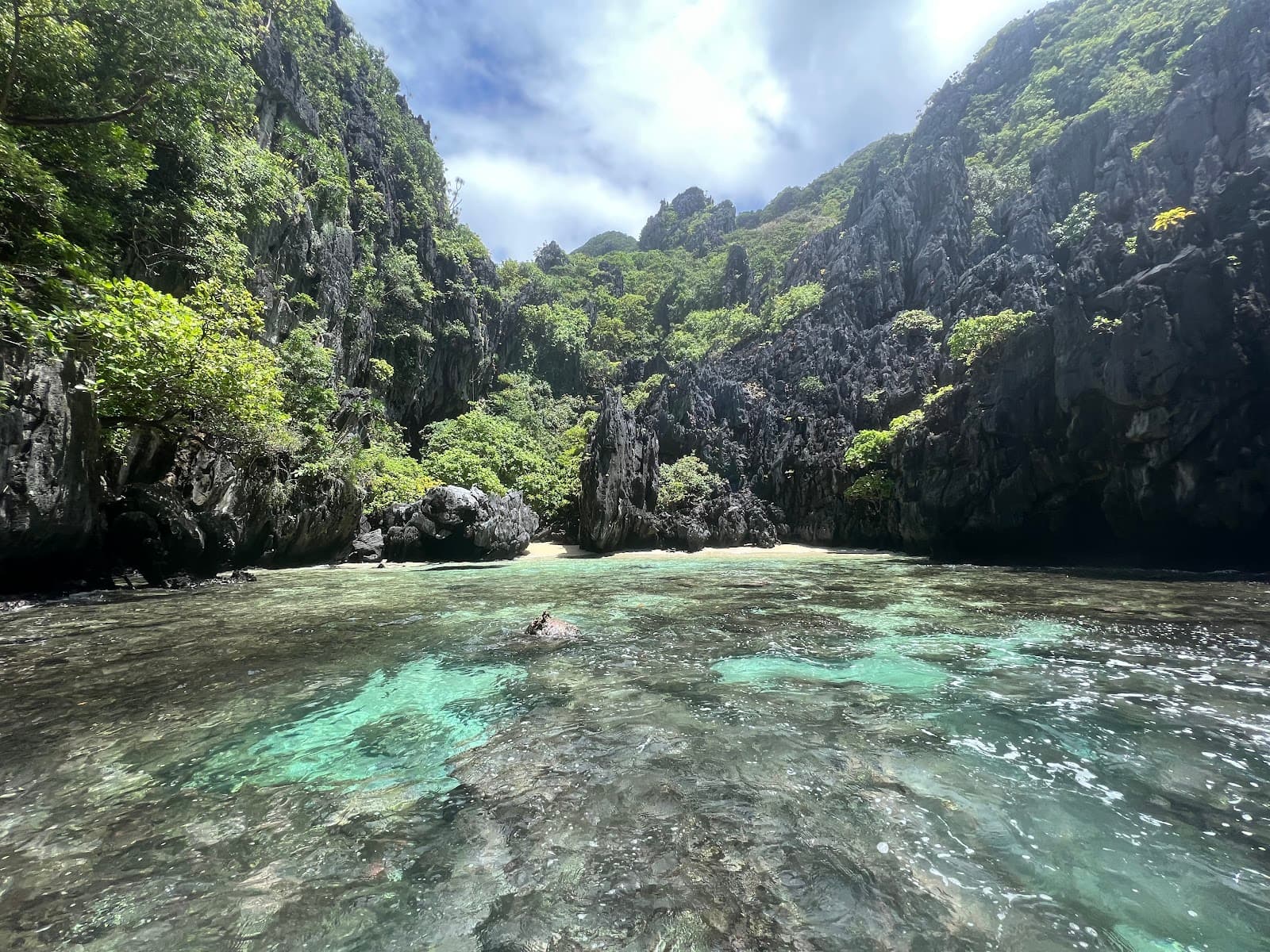 Secluded Island Beach Bacuit Bay El Nido - Image 1