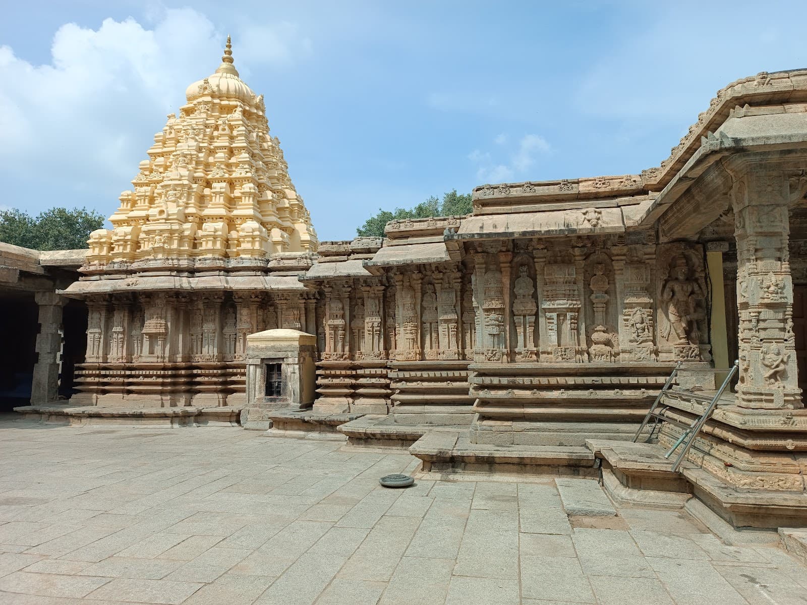 Vaidyeshwara Temple Talakadu - Image 1