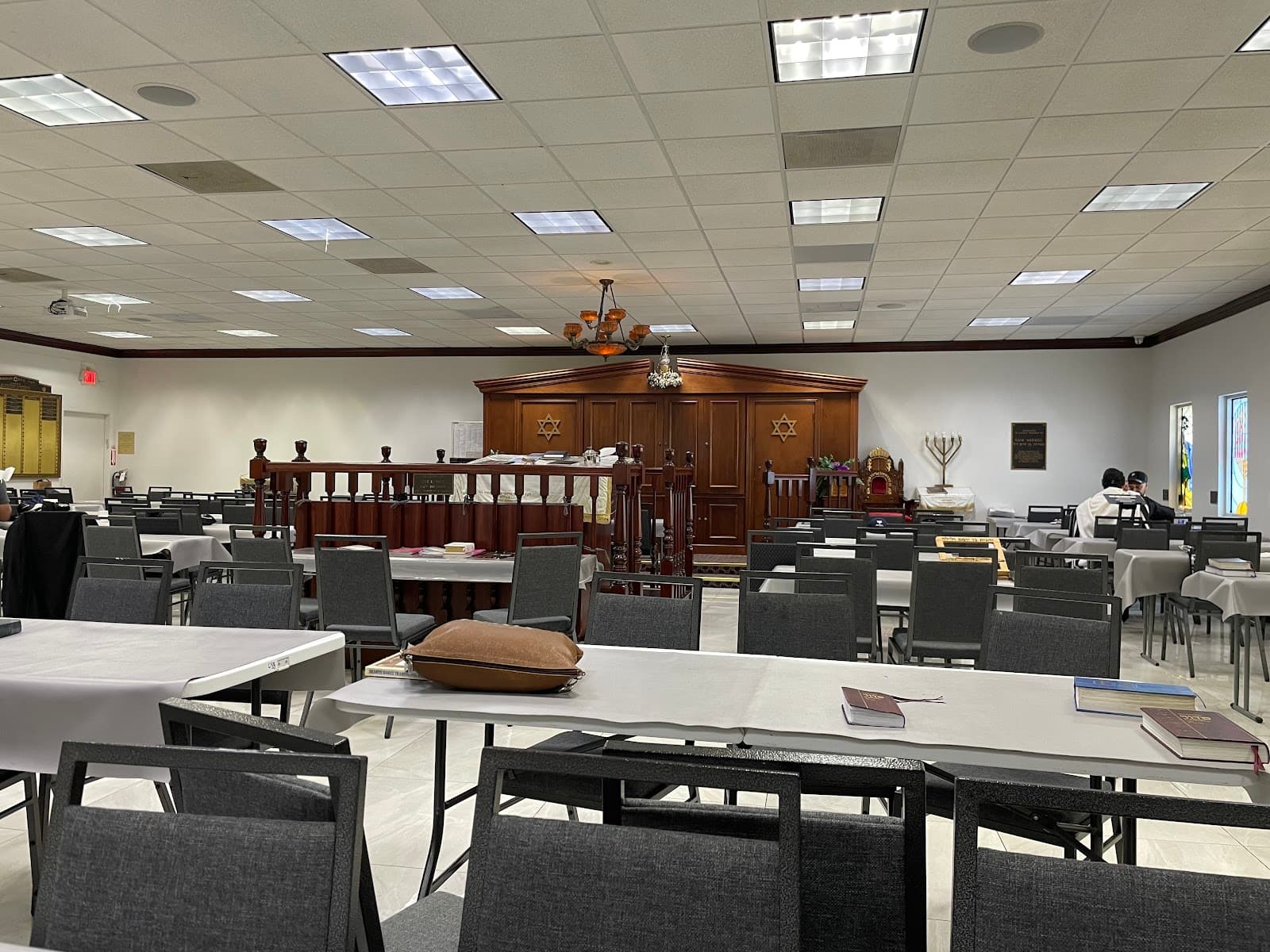 Chabad of Hallandale Beach - Image 1