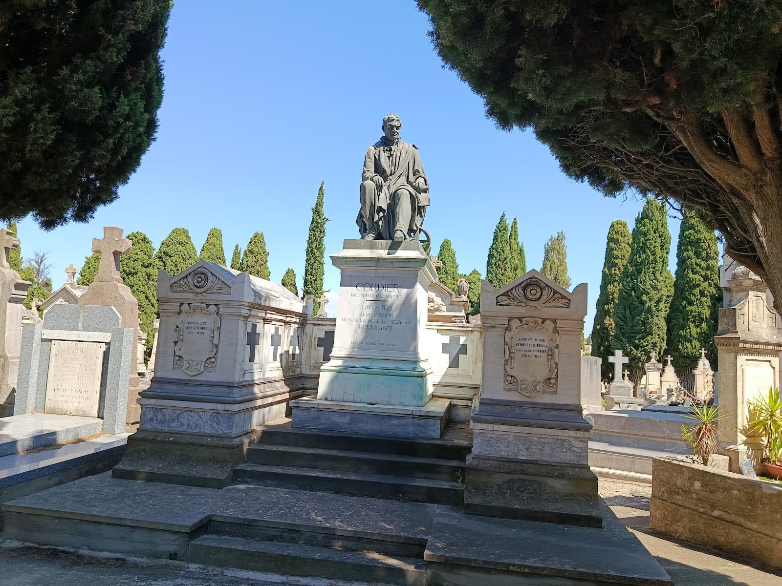 Cimetière Vieux - Image 1