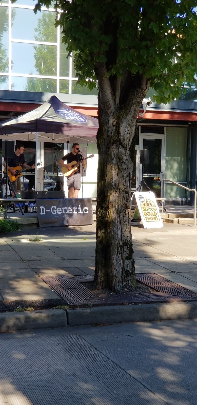 Renton Farmers Market - Image 1