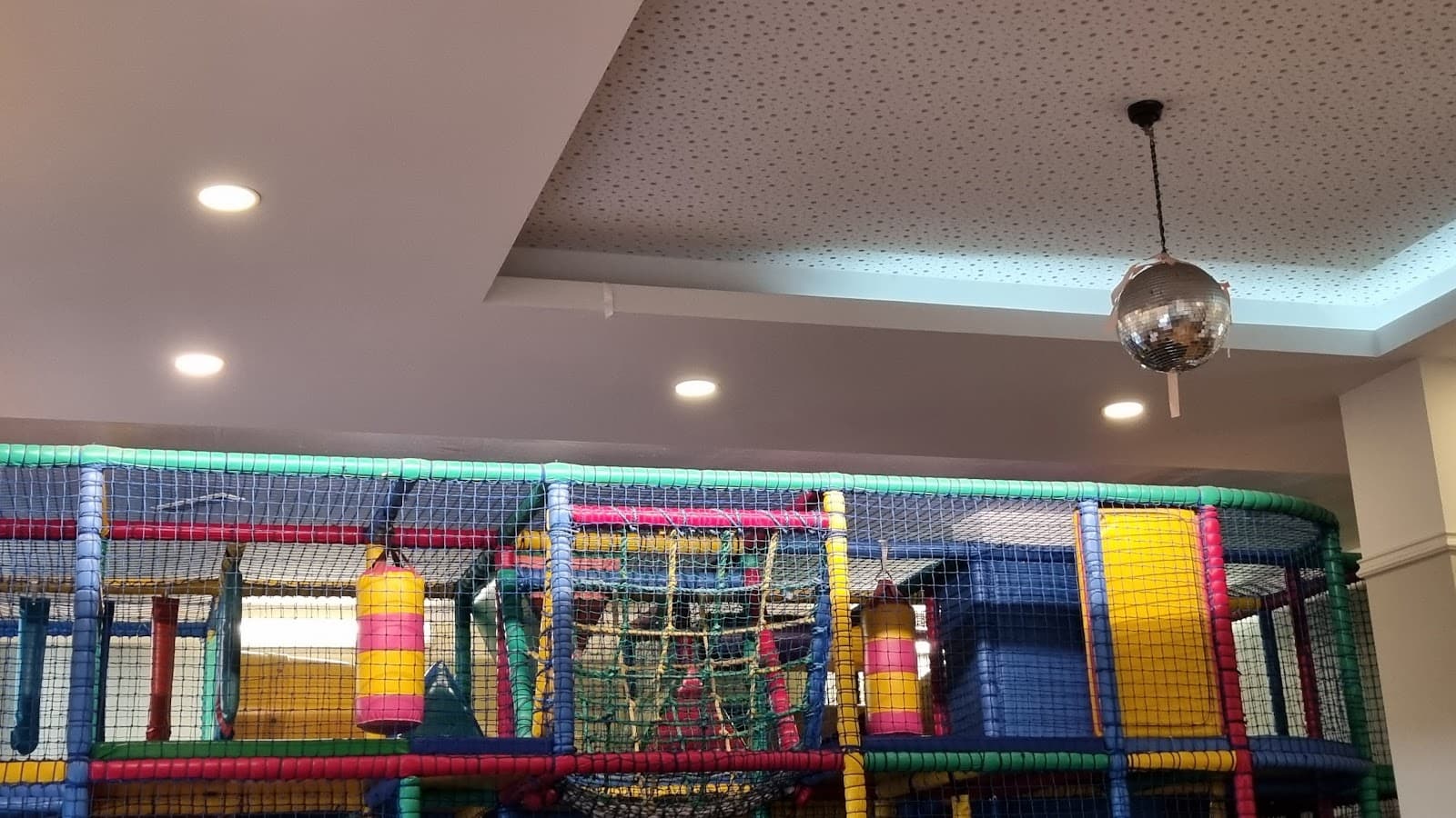 Various locations (search 'Kindercafe Berlin') - Image 1