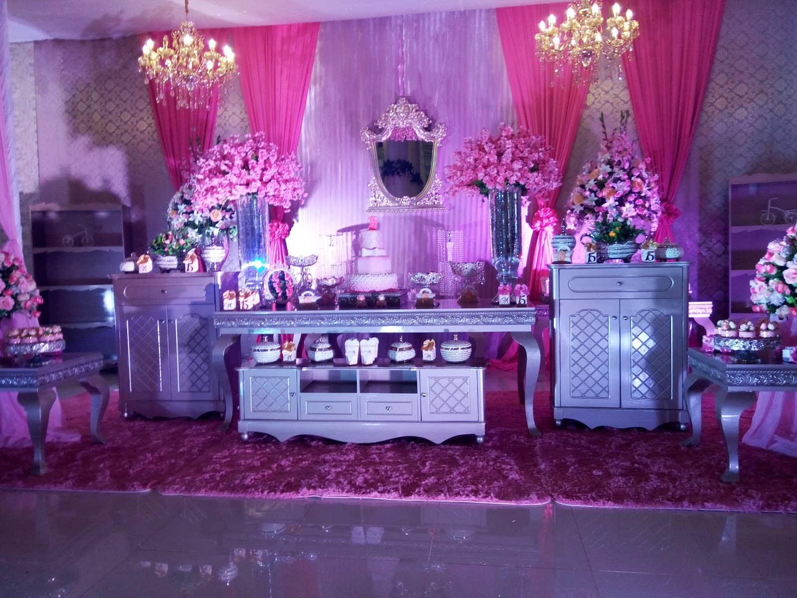 Local Crafts and Souvenirs