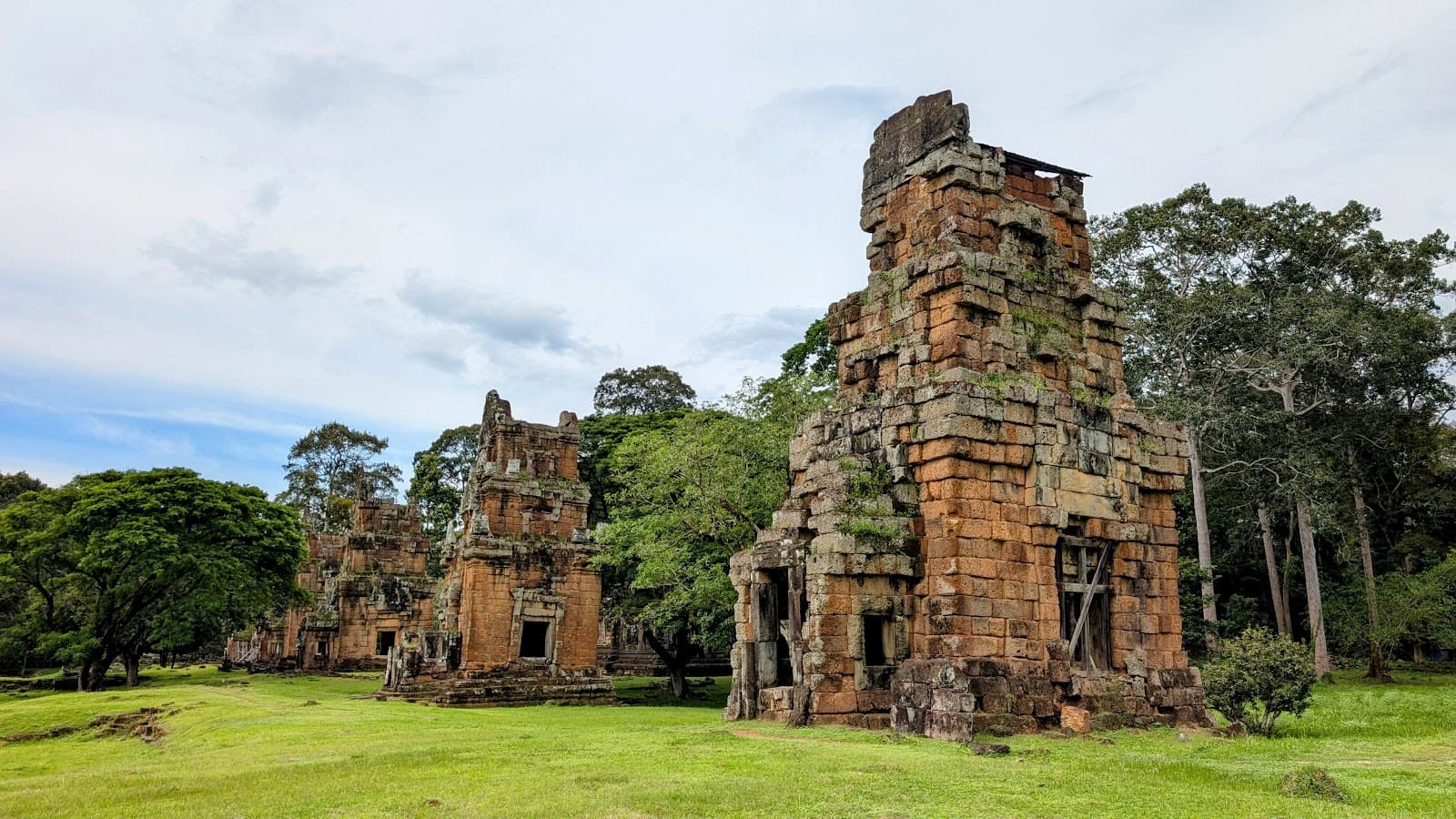 Prasat Suor Prat - Image 1