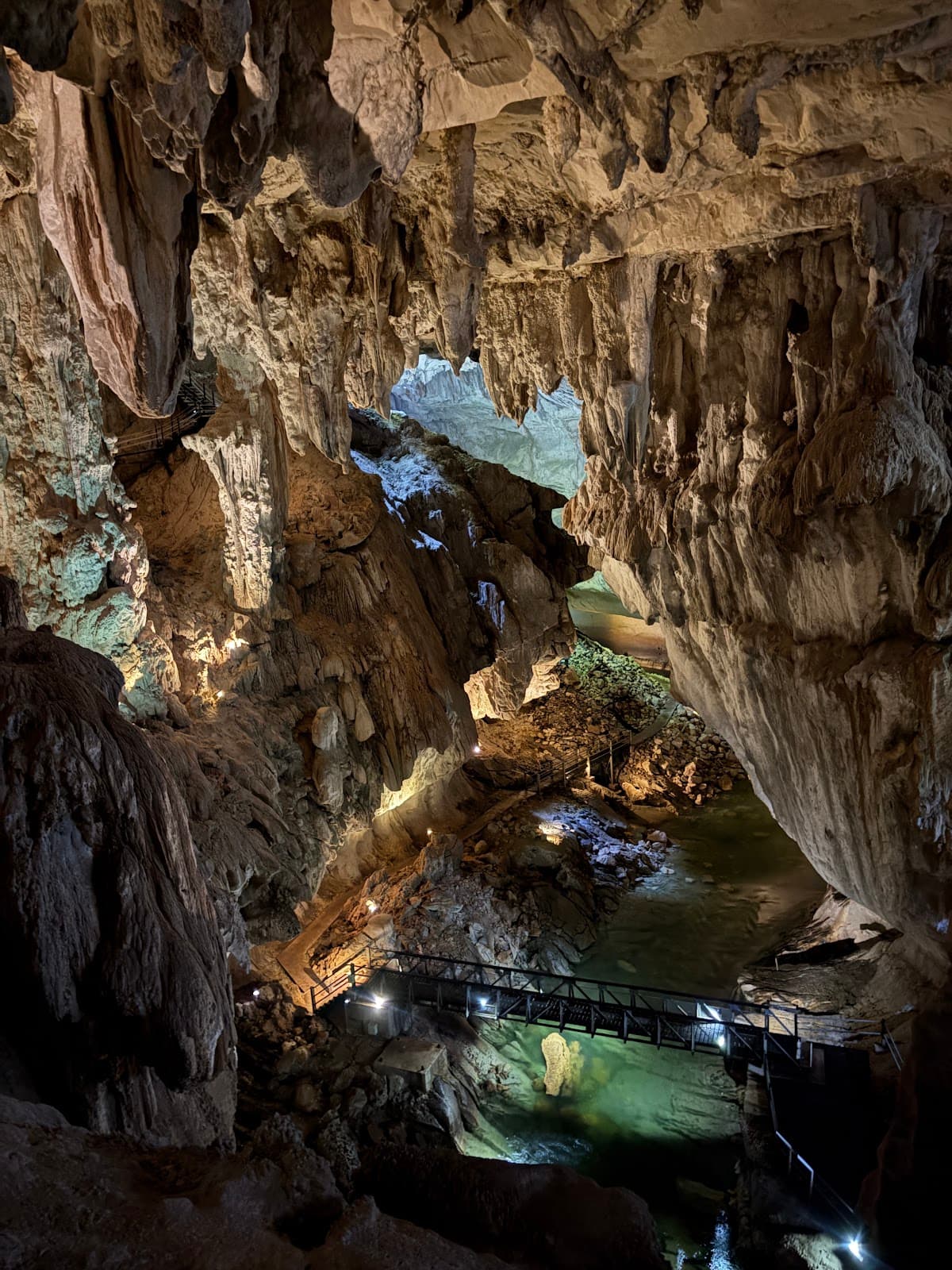 Clearwater Cave (Mulu) - Image 1