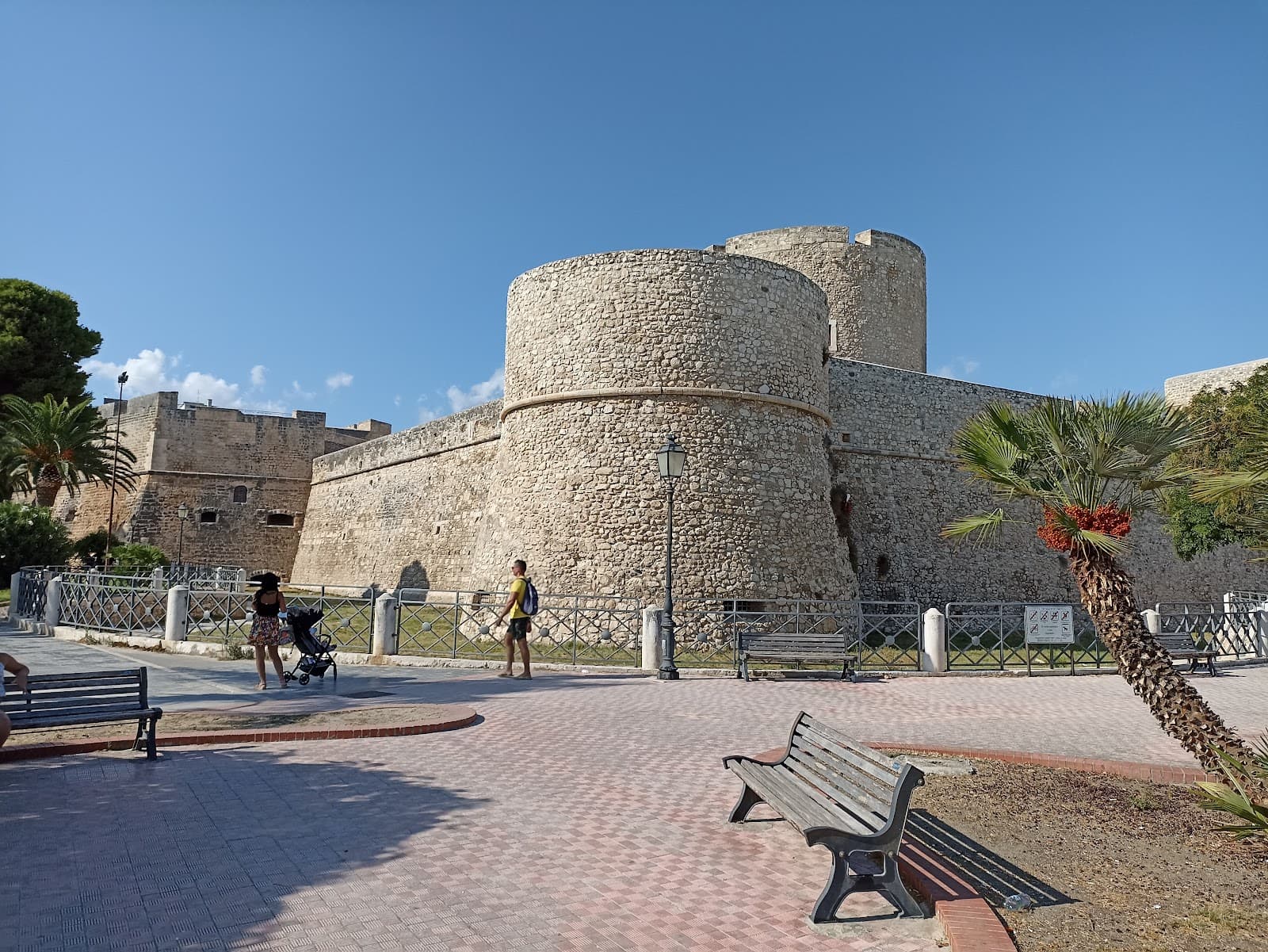 Manfredonia Castle - Image 1