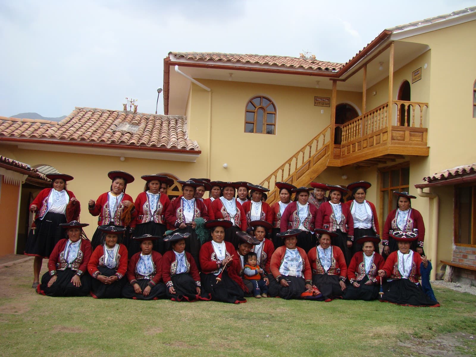 Chinchero Town and Weaving Centers - Image 1