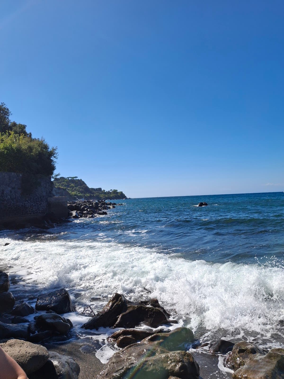 Spiaggia degli Inglesi Ischia Porto - Image 1