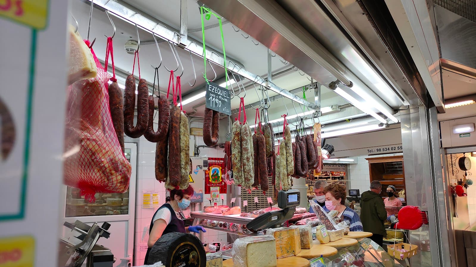 Mercado de La Arena - Image 1