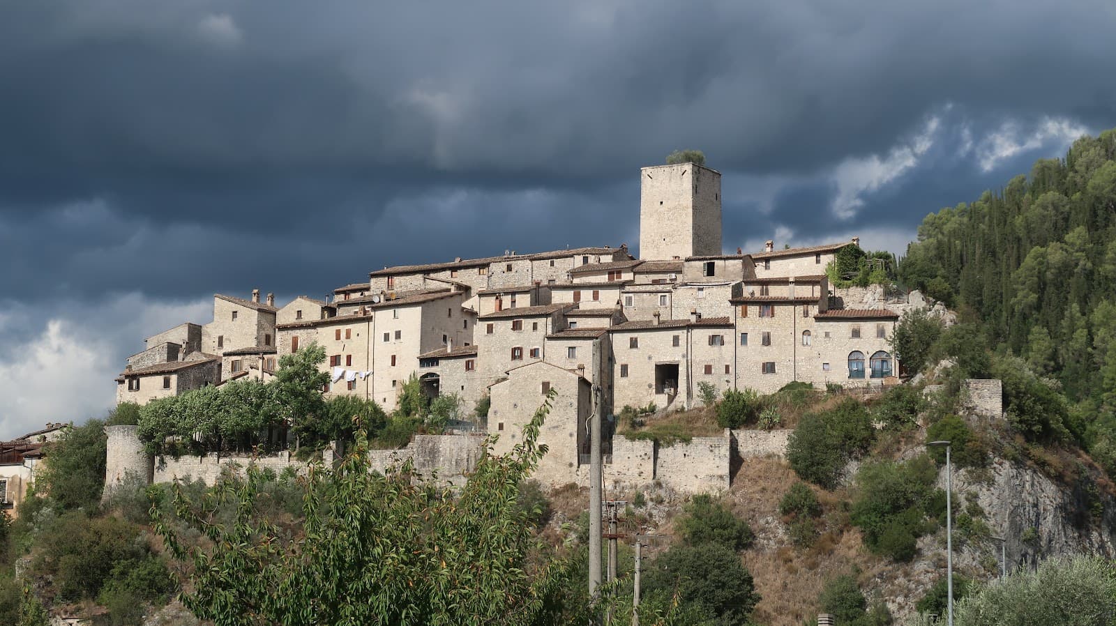 Arrone Borgo - Image 1