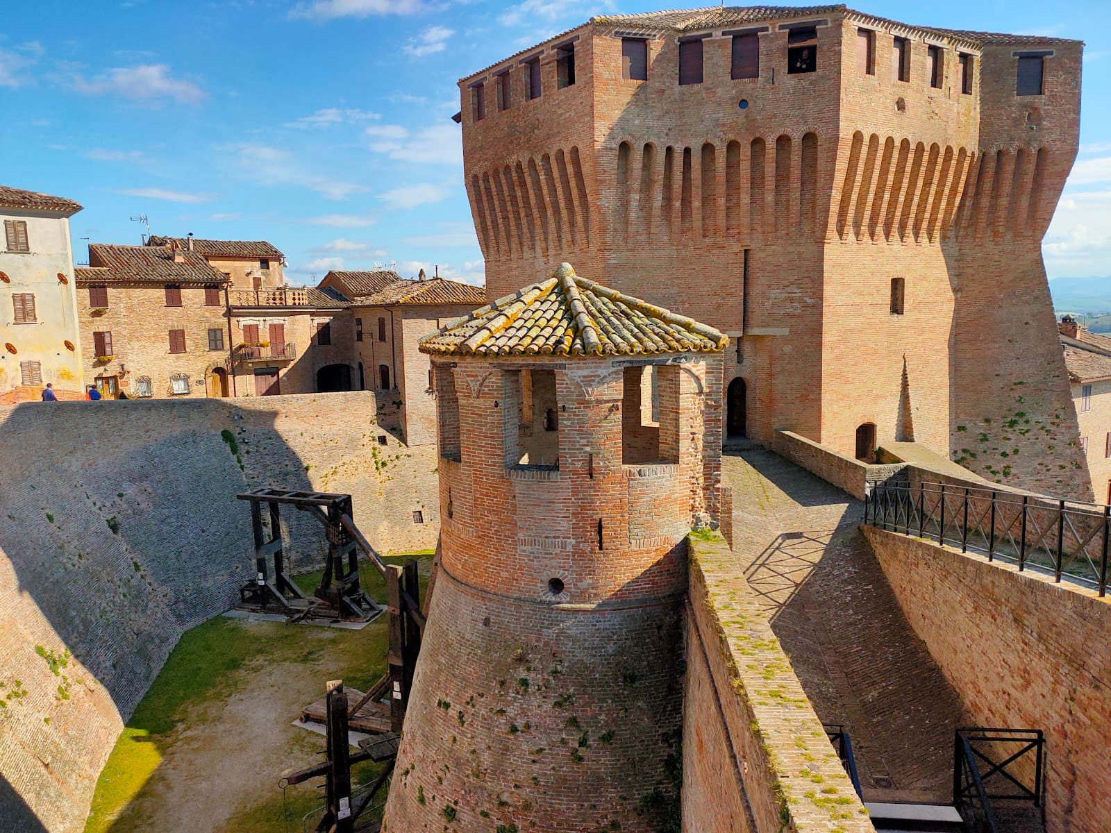 Mondavio Rocca Roveresca - Image 1