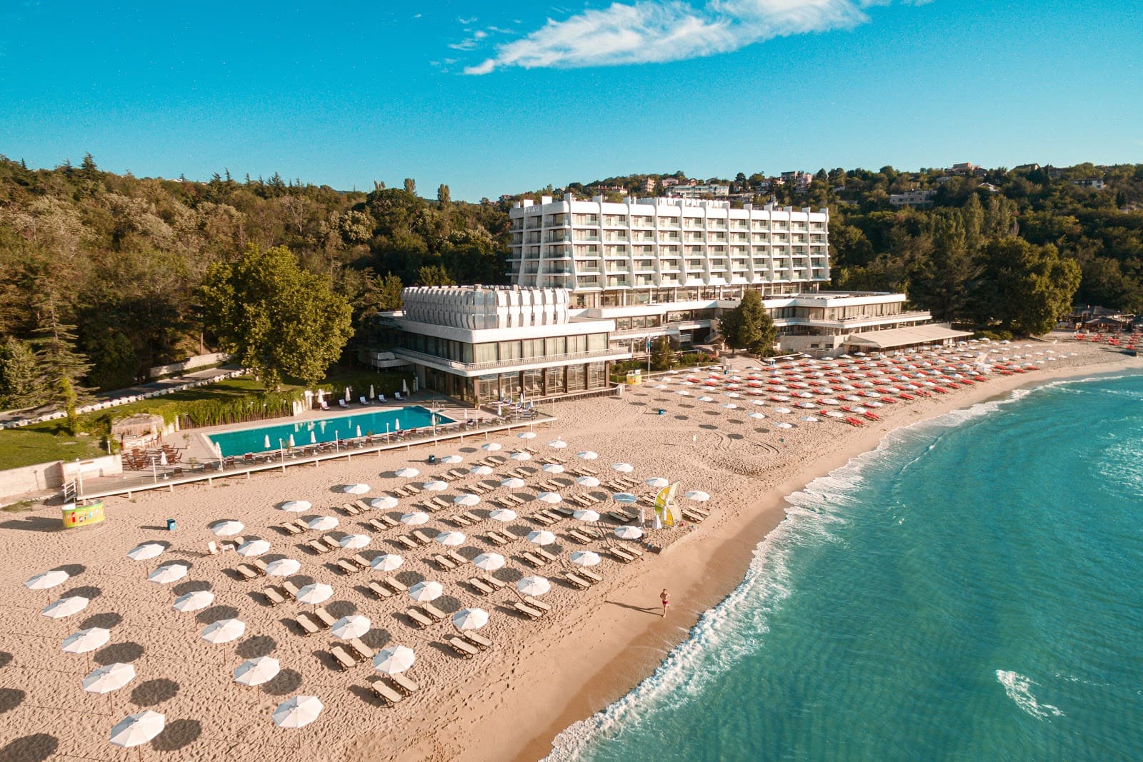 Saints Constantine and Helena Resort - Image 1
